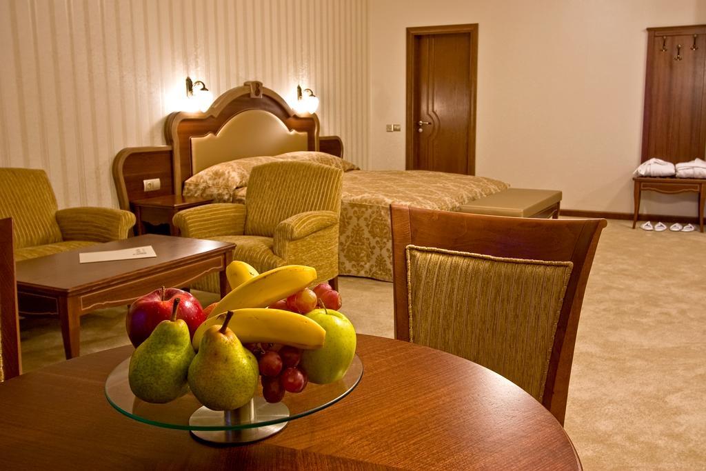 Hotel Berlin Park Vitosha Sofia Rum bild