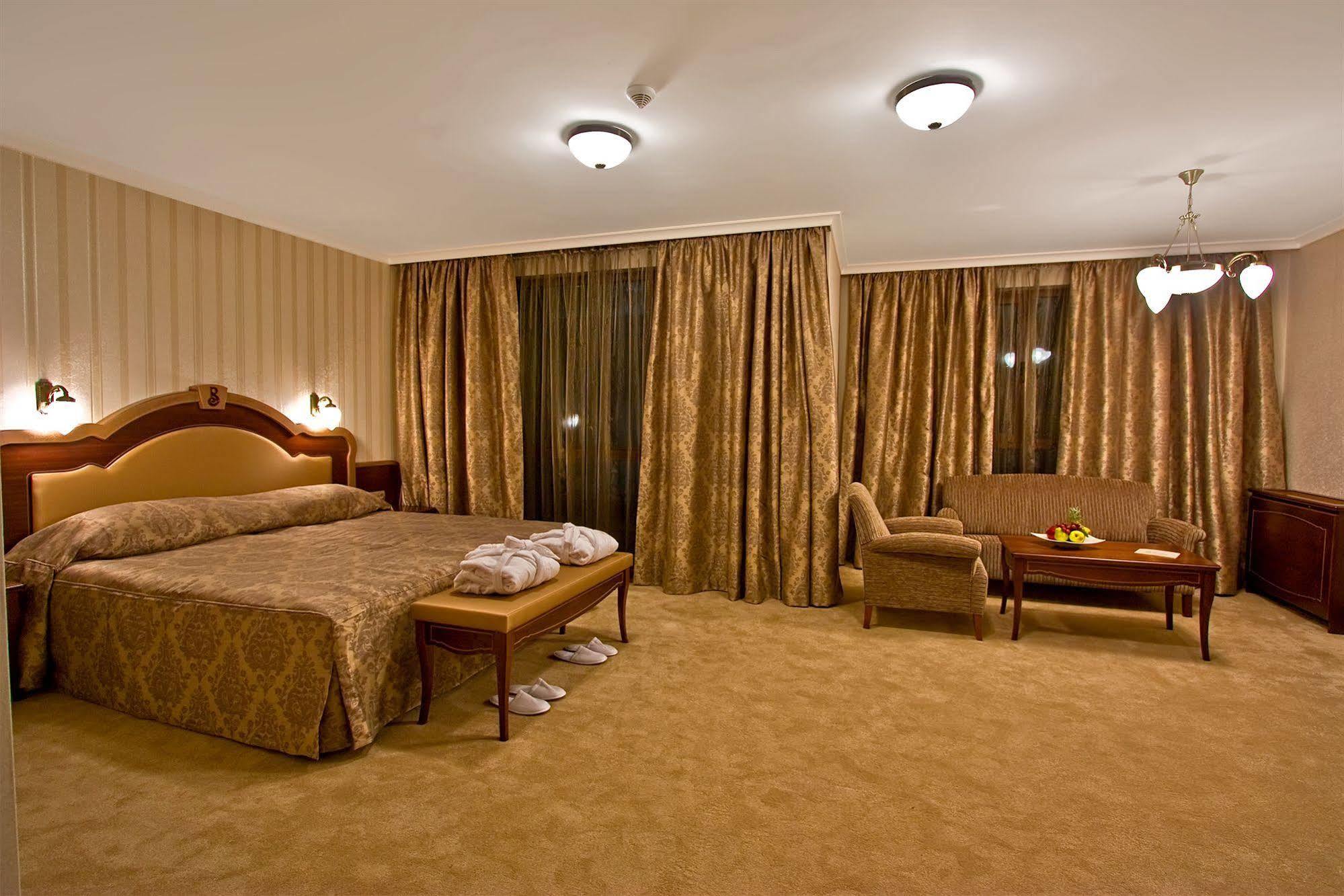 Hotel Berlin Park Vitosha Sofia Rum bild